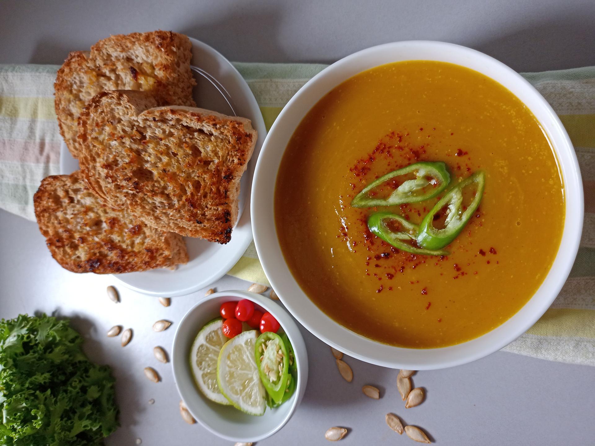 Quick and Easy Pumpkin Soup